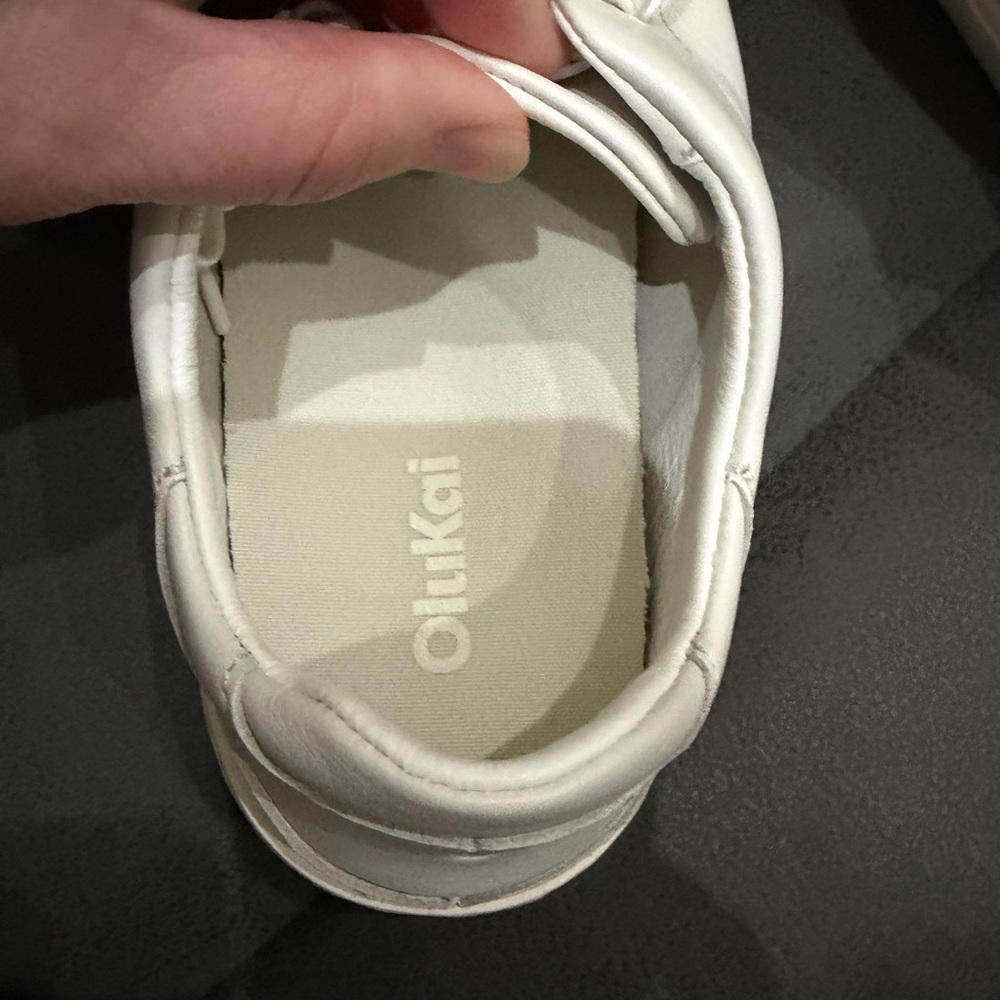 OluKai Pehuea Li Ili White Leather Women’s Slip On In Sneakers Shoes 8 8.5 New - Picture 4 of 10